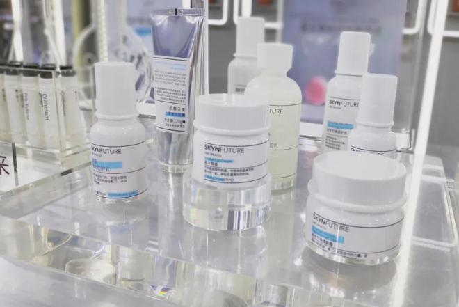 肌膚未來攜科學定制新品亮相美博會，以研發革新重塑線下渠道打法